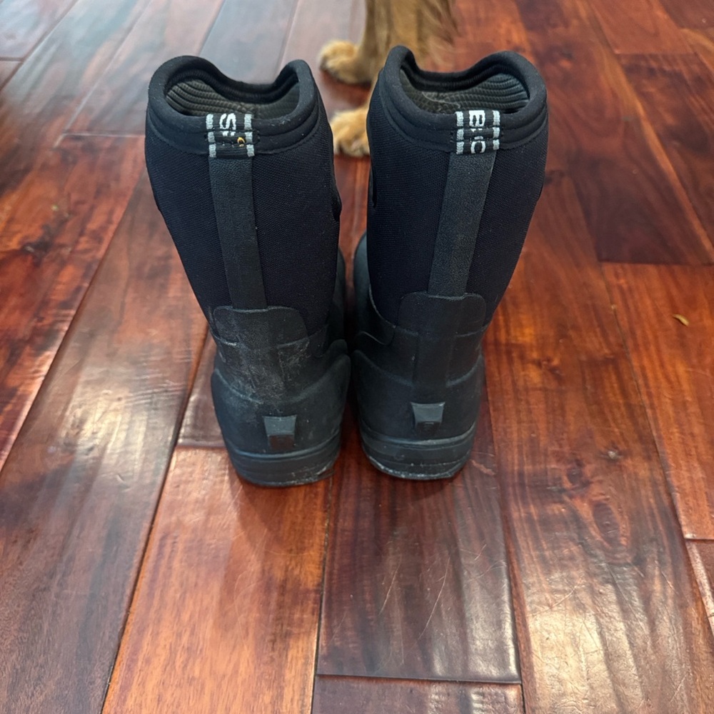 Bogs Men's Snow Boots with Handles - Picture 3 of 5